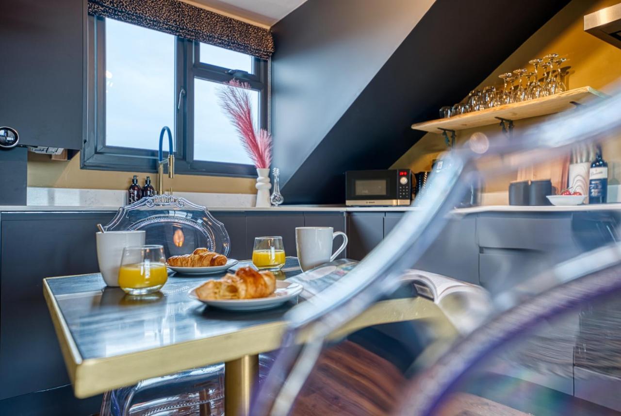 Casa Del Artista - Luxury Apartments, Уитби Экстерьер фото